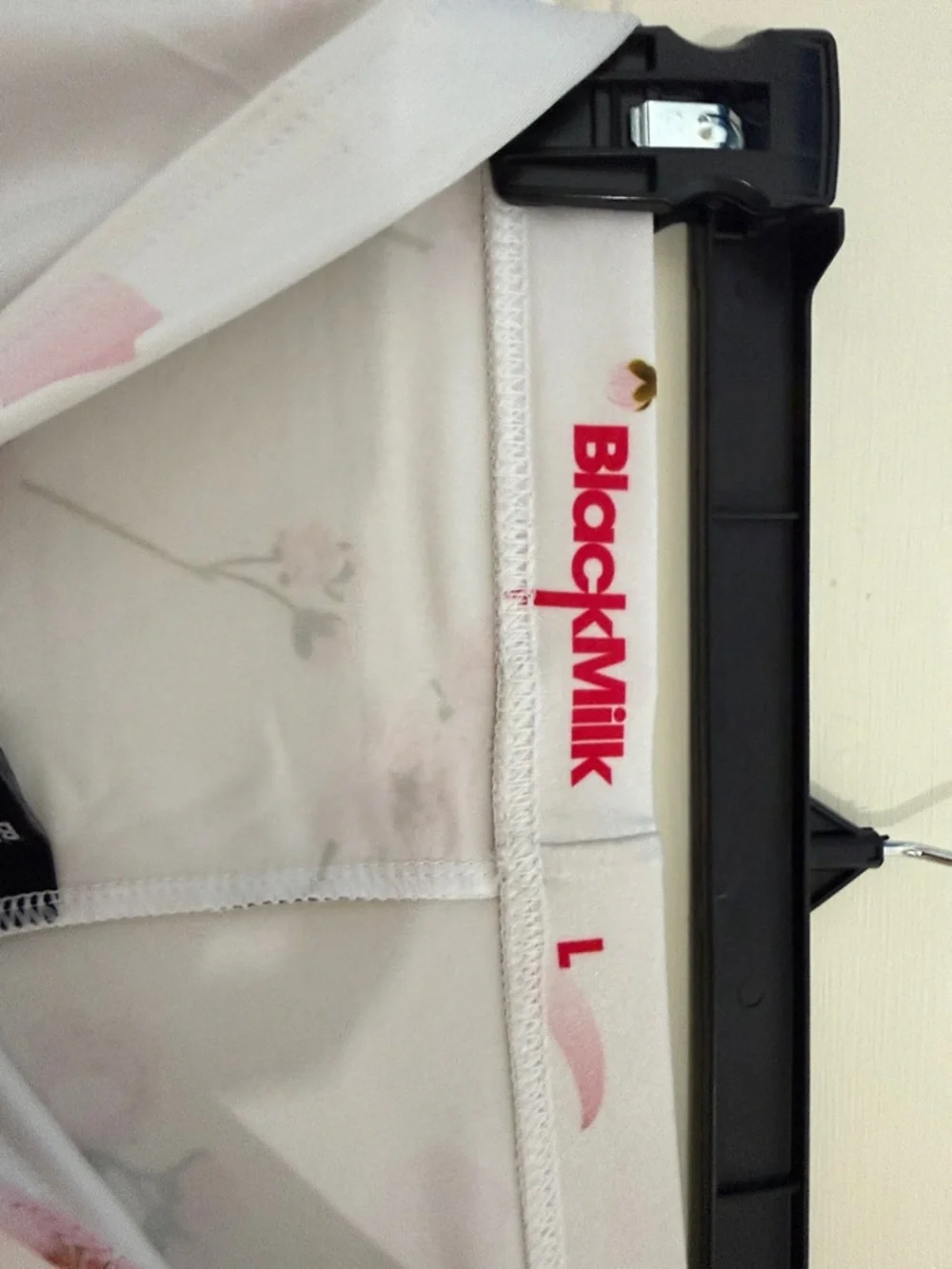 BlackMilk White Cherry Blossom Leggings - Picture 3 of 4